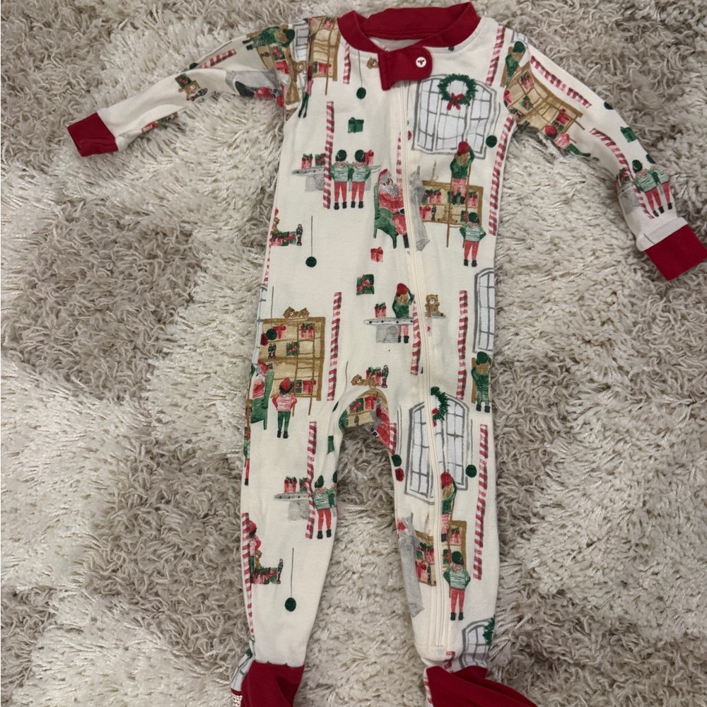FAMILY BUNDLE Santa's Workshop Matching Organic Cotton Pajamas